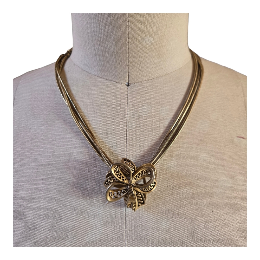 Vtg Oscar de la Renta GoldTone Bow Pendant Necklace Designer Signed Runway
